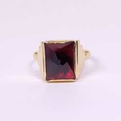 Bague or 750 millièmes Grenat de Perpignan rectangle