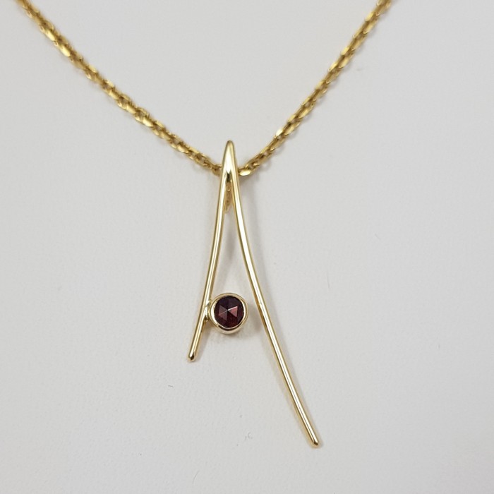 Pendentif Caparutxa® or 750 millièmes Grenat de Perpignan